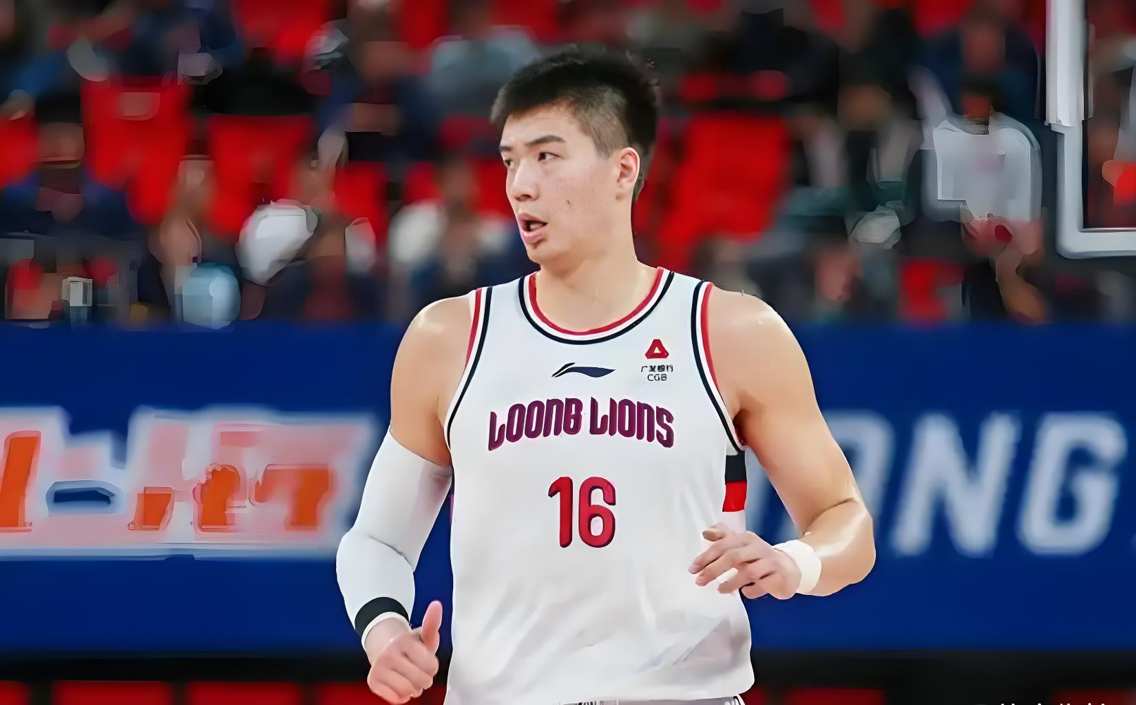 米乐官方在线入口今夜广东宏远备战法甲,更衣室发声细节曝光,质疑声仍在,阵容厚度经受考验(广东宏远历届队员名单)