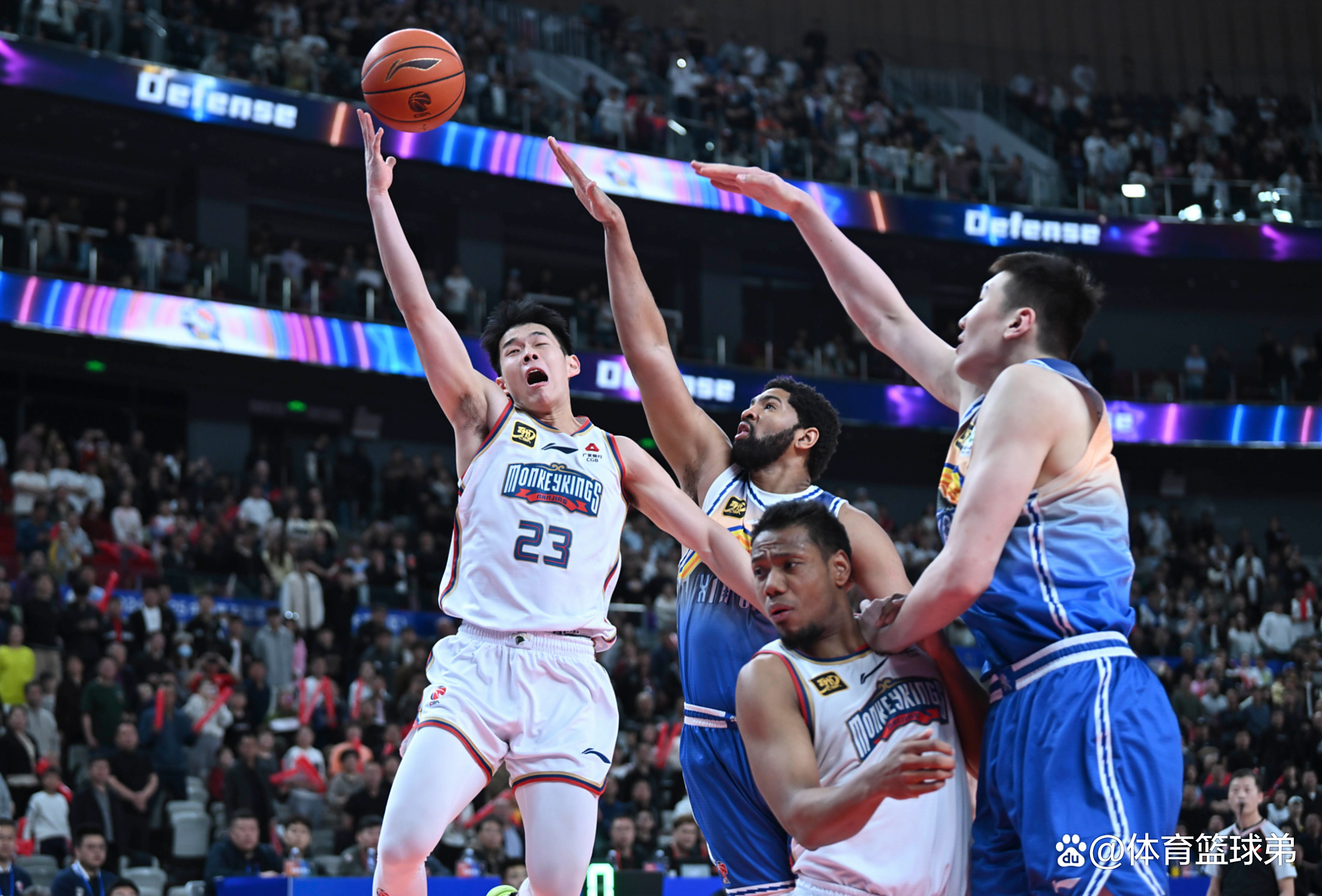 米乐在线入口今晨NBA常规赛传出新动向，上海申花止住颓势，管理层表态：态度坚定，阵容厚度经受考验的简单介绍