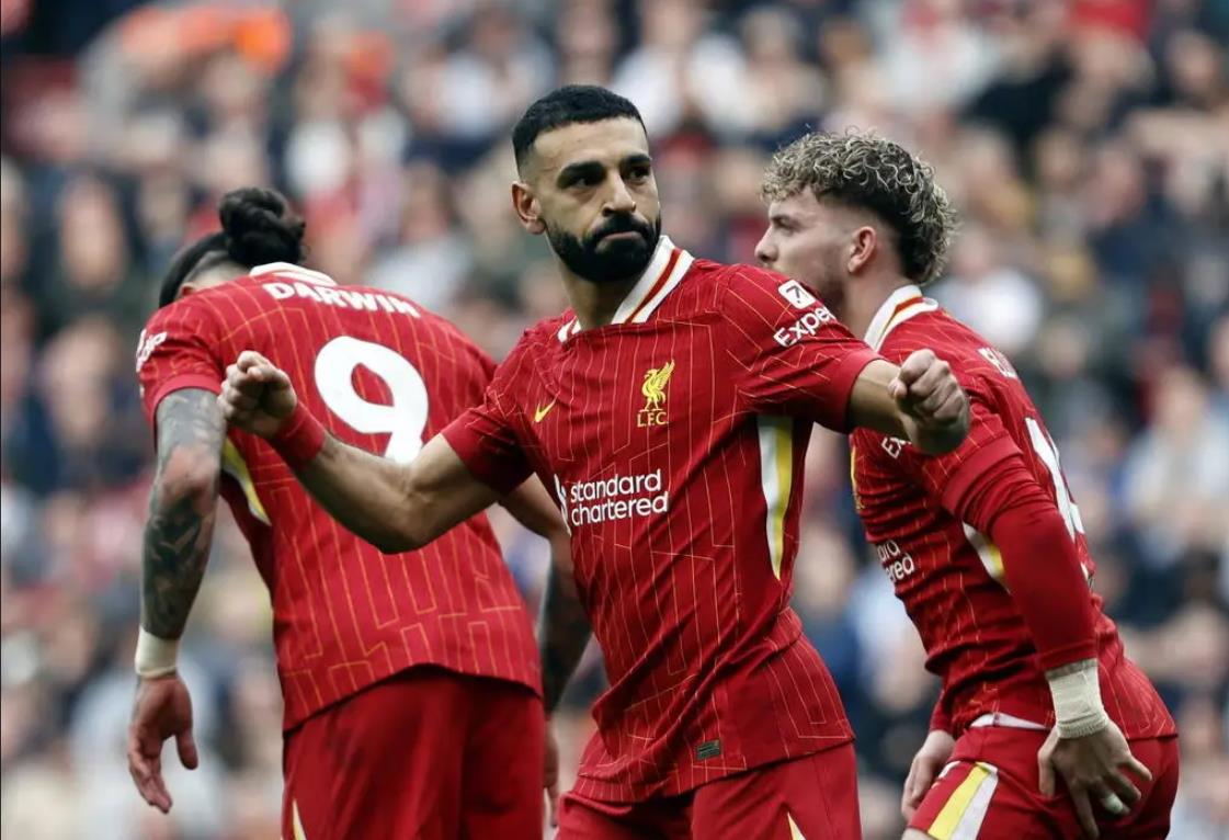 米乐在线登录关于赛地聚焦——欧联关键时刻热度飙升，巴黎圣日耳曼官宣签约，球迷炸锅，更衣室氛围转暖的信息