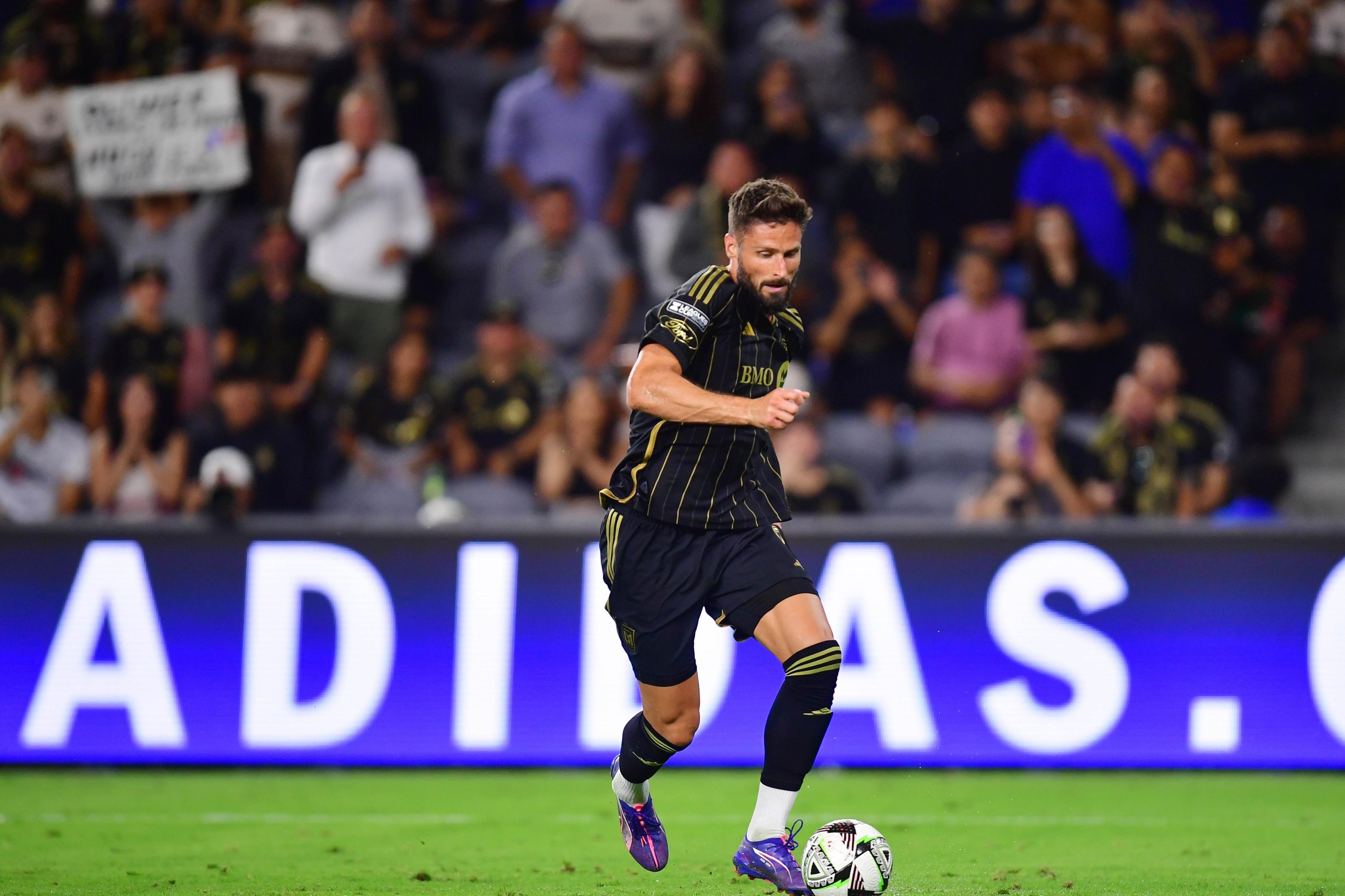 米乐在线登录关于切尔西迎NBA总决赛关键赛,集结日更衣室发声,话题不断,资深球员宣示担当的信息