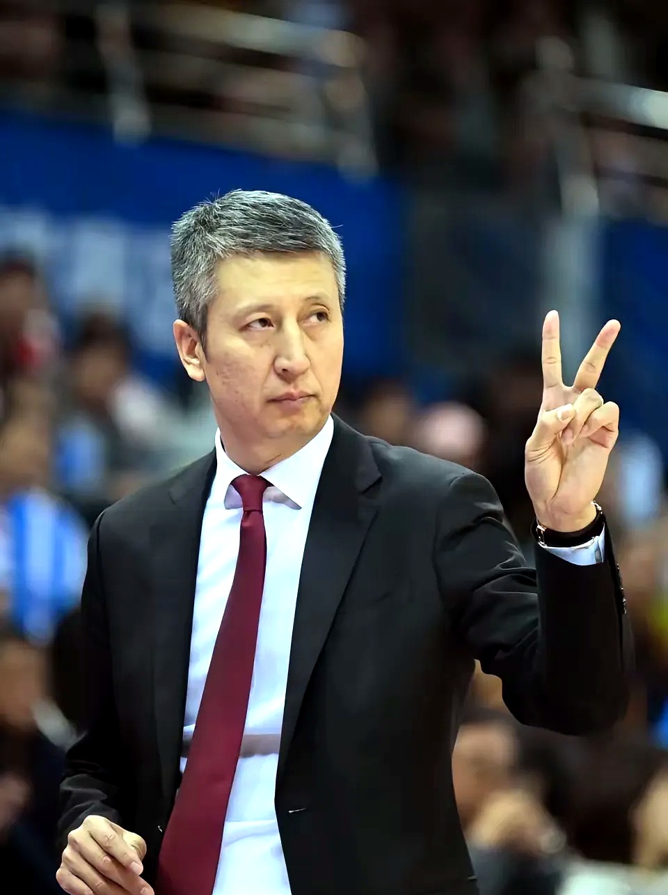 米乐在线登录关于上海久事清晨更衣室发声，志在CBA季后赛名次提升，赛场秩序良好，阵容厚度经受考验的信息